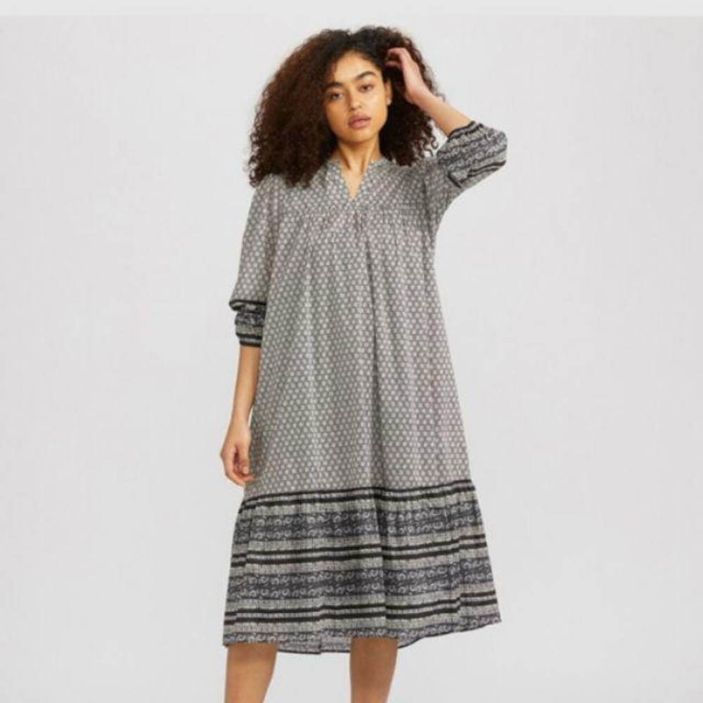 Anna Sui Uniqlo Gray Long Sleeve Dress Floral Print MIDI Length Bohemian Size XS